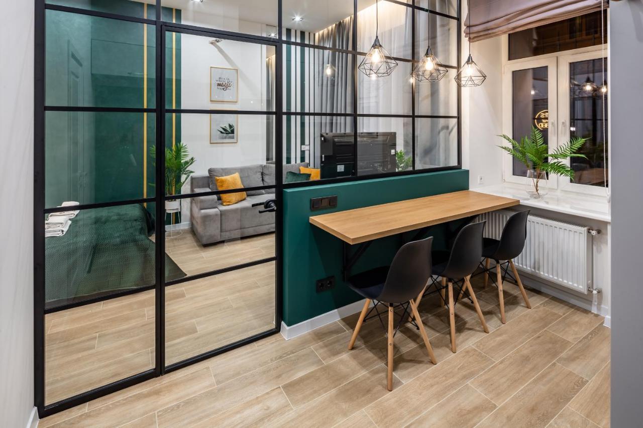 Emerald Lux Apartment. LiveinLvov Exteriér fotografie